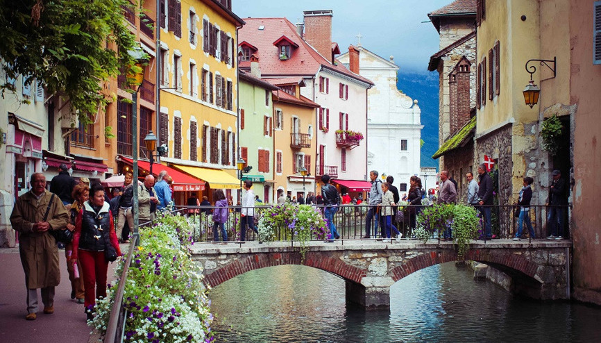 Bir peri masalının içindeymiş gibi: Annecy (Fransa)