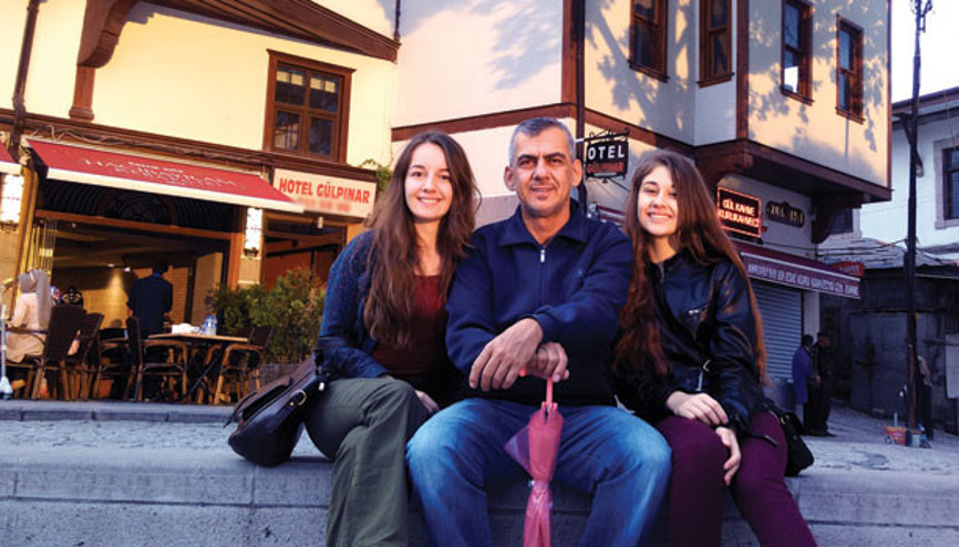 Hava Harp Okuluna hazırlanan kardeşi için: Tuğba kazandı Hava Harp Okuluna hazırlanan kardeşi için: Tuğba kazandı