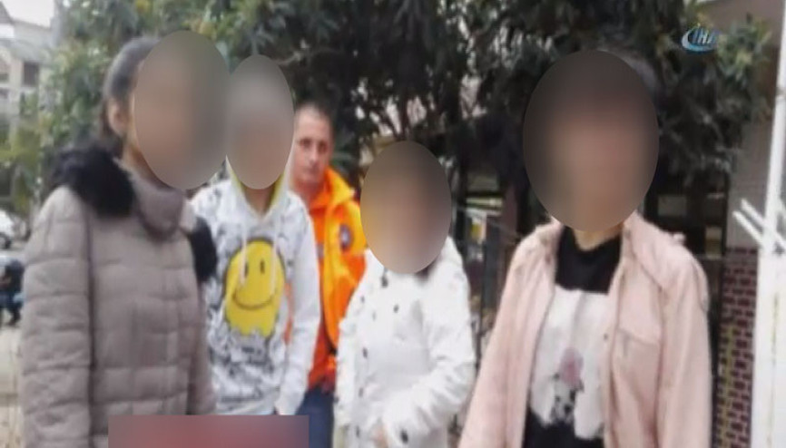 Çocuklarının gözü önünde başına tornavida sapladılar