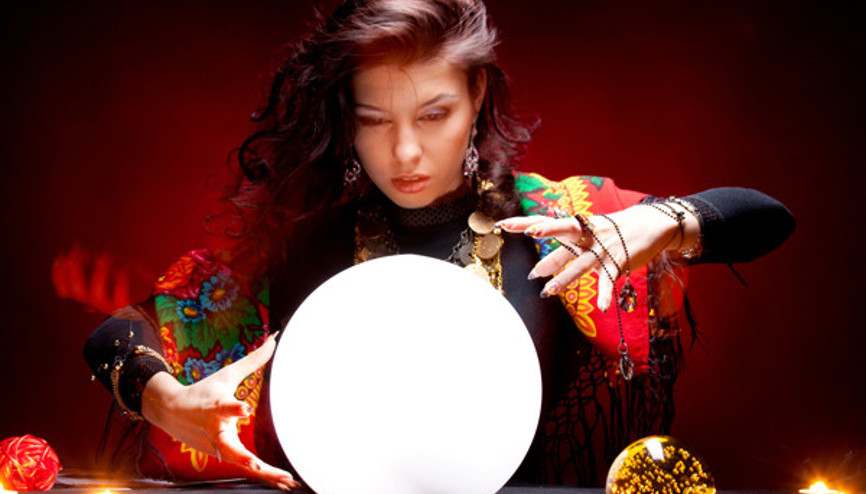 Fuhuş için beyin yıkayan Japon falcıya tazminat cezası