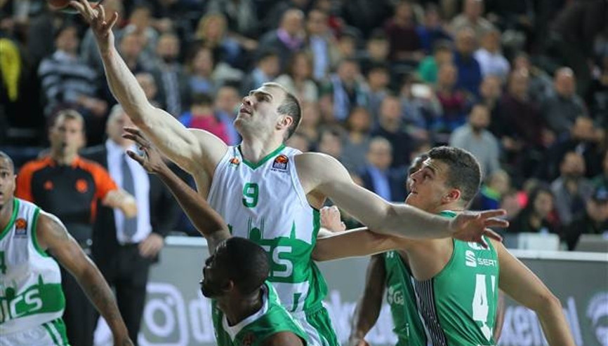 Darüşşafaka Doğuş: 71 - UNICS Kazan: 64