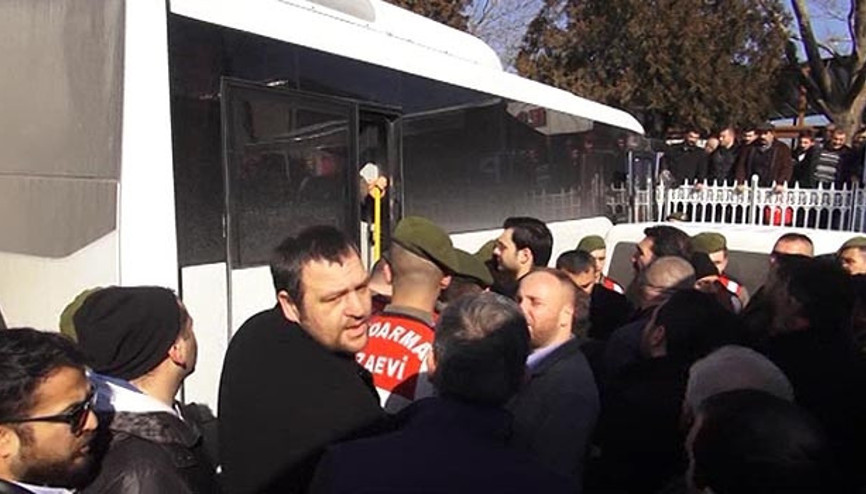 Alaattin Çakıcı hastaneye getirildi Alaattin Çakıcı hastaneye getirildi