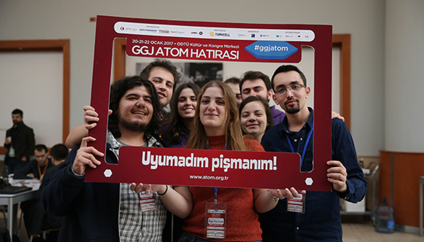 48 saatte 50’nin üzerinde oyun geliştirdiler