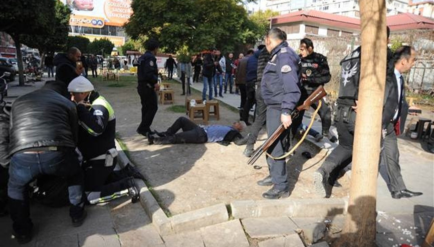 Adana Adliyesi yanında silahlı çatışma