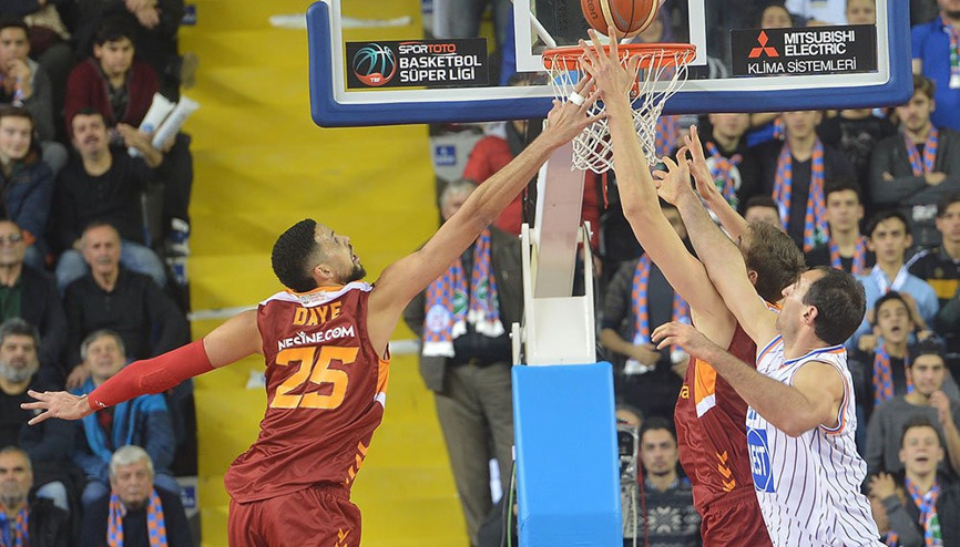 Galatasaray zorlanmadan güldü