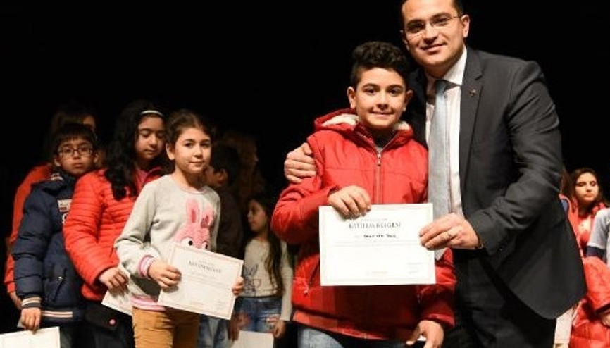 Öğrencilere dil kursu