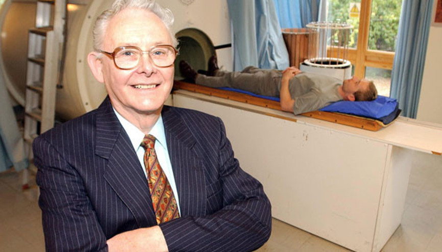 İngiliz bilim adamı Mansfield öldü