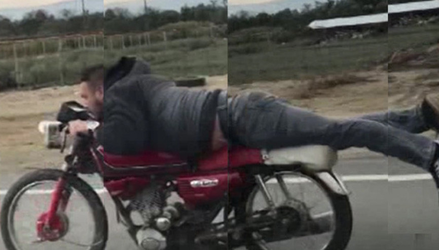 Motosiklet sürücüsünün karayolunda tehlikeli yolculuğu
