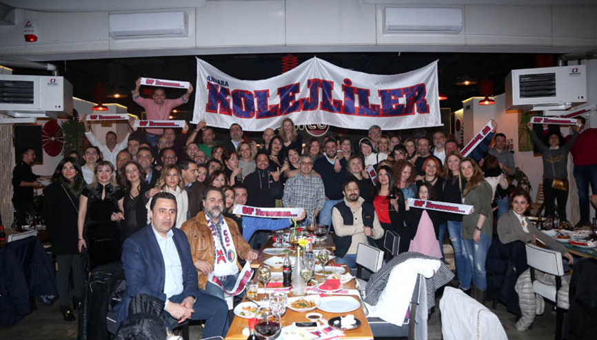 Geyşalar renk kattı