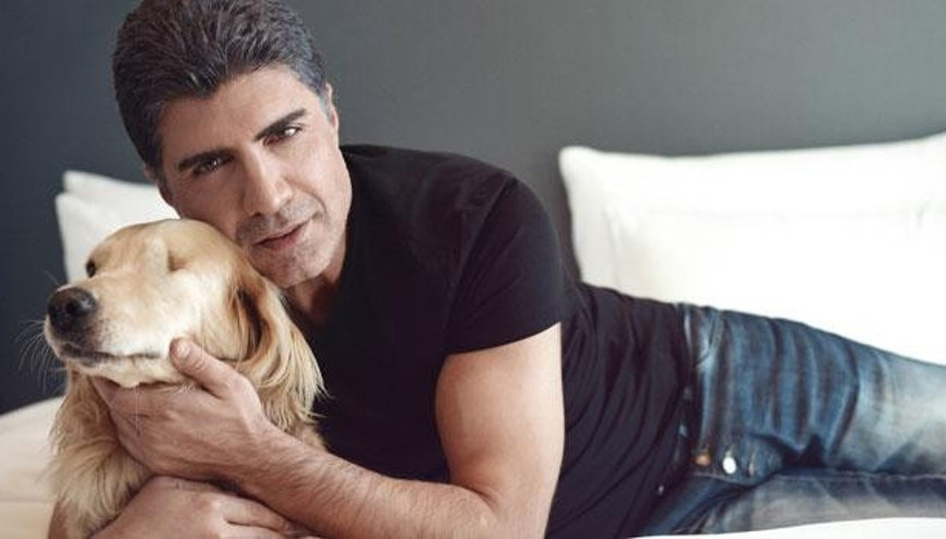 İstanbullu Gelin dizisinin sevilen oyuncusu Özcan Deniz kimdir Kaç yaşındadır