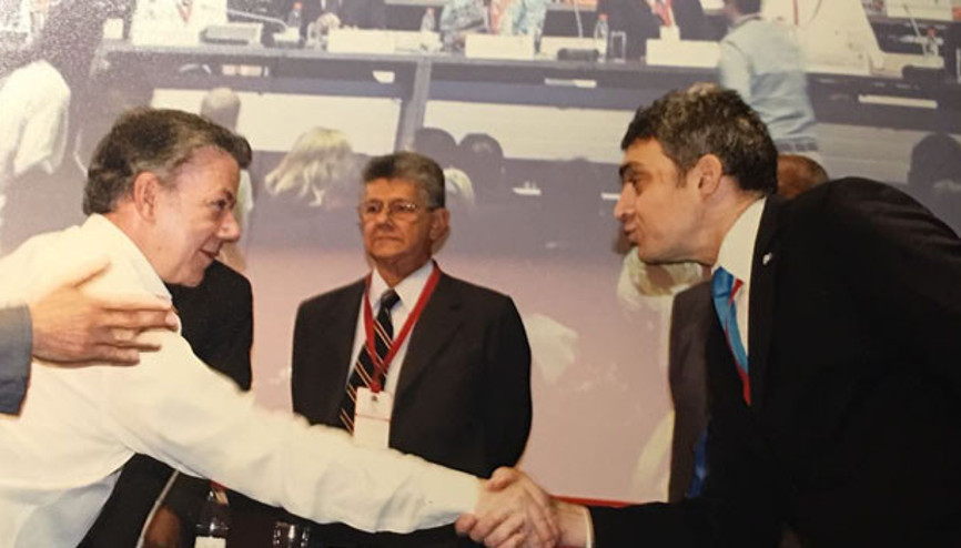 Umut Oran, Sosyalist Enternasyonalin Başkan Yardımcısı seçildi