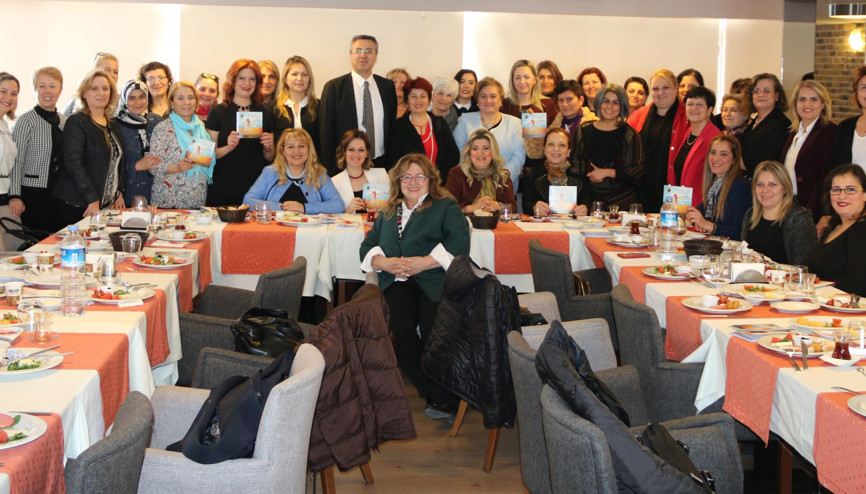 Referandumda sandıklar kadın muhtarlara emanet