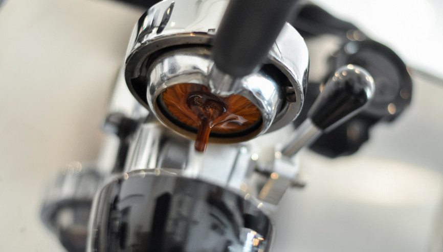 Yeni başlayanlar için espresso nasıl içilir