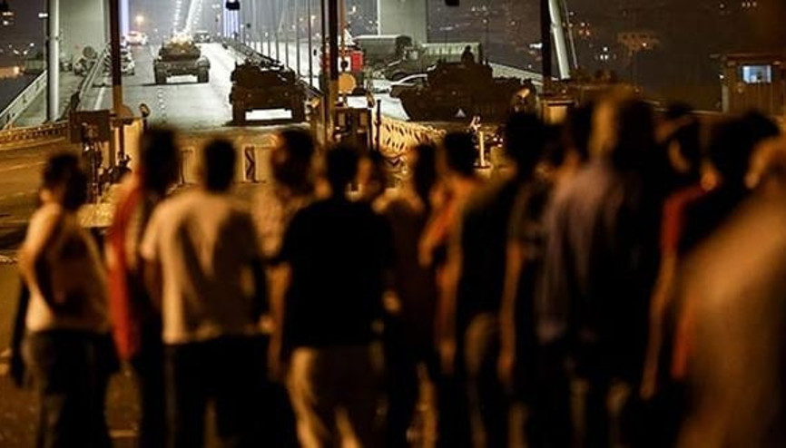 Sosyal medyada darbe oluyor iddiası panik yarattı
