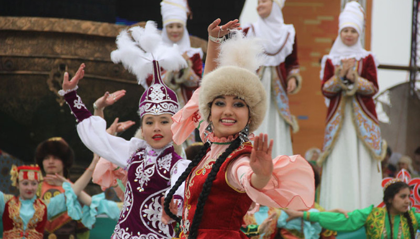 Festival gibi kutlama