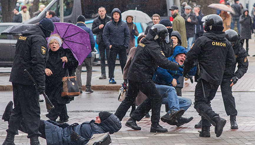 Beyaz Rusyada vergi protestosuna yüzlerce tutuklama