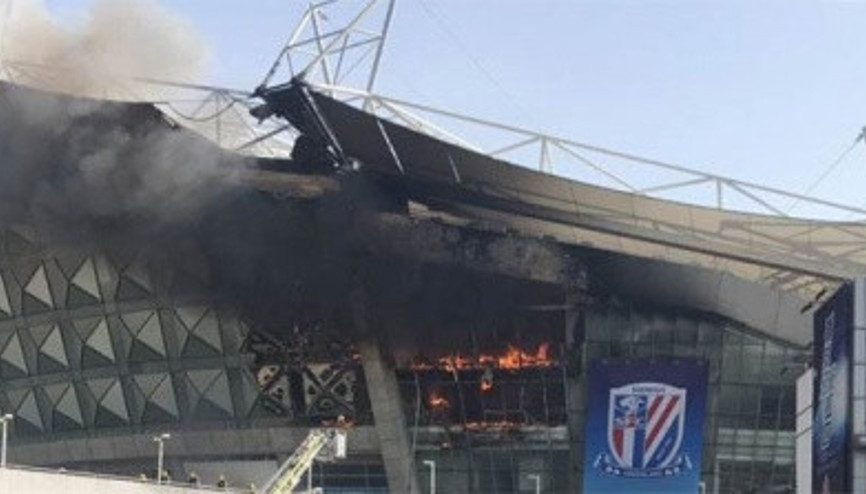 Shanghai Shenhuanın stadı yandı