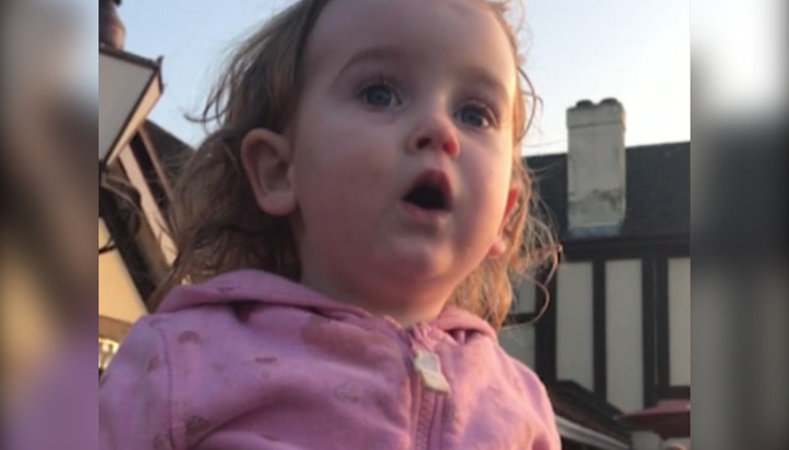 İlk defa kamyon gören bebek