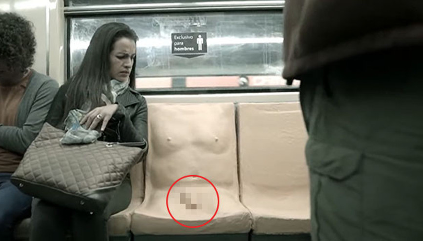 Meksikada metroya penisli koltuk konması tepki çekti Meksikada metroya penisli koltuk konması tepki çekti