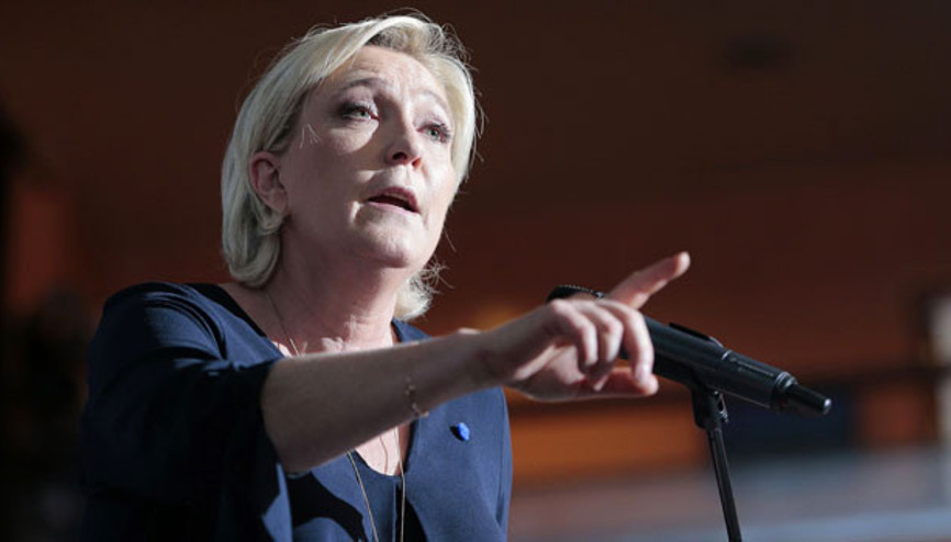 Le Pen’in seçim toplantısında kavga