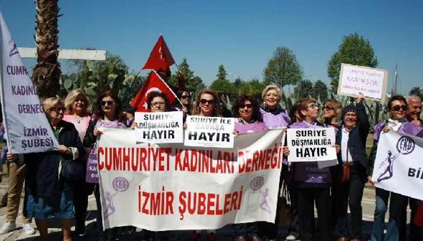 Cumhuriyet kadınları: Mutlaka sandığa gidin