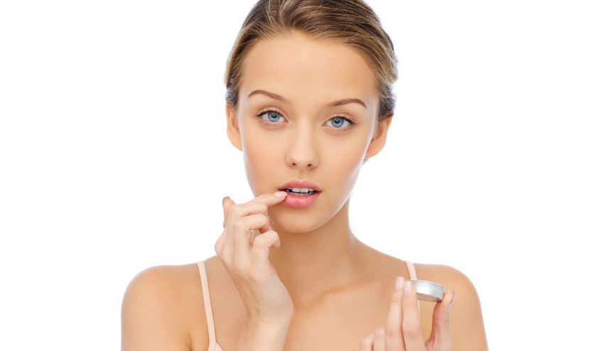 Dudaklarınızın bakımını ihmal etmeyin