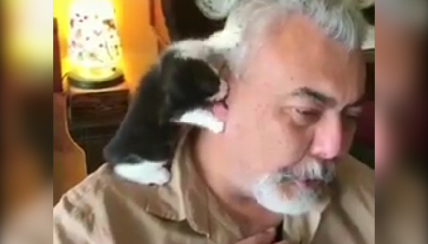 İhsan Oktay Anarın başı Âşık ile belada İhsan Oktay Anarın başı Âşık ile belada
