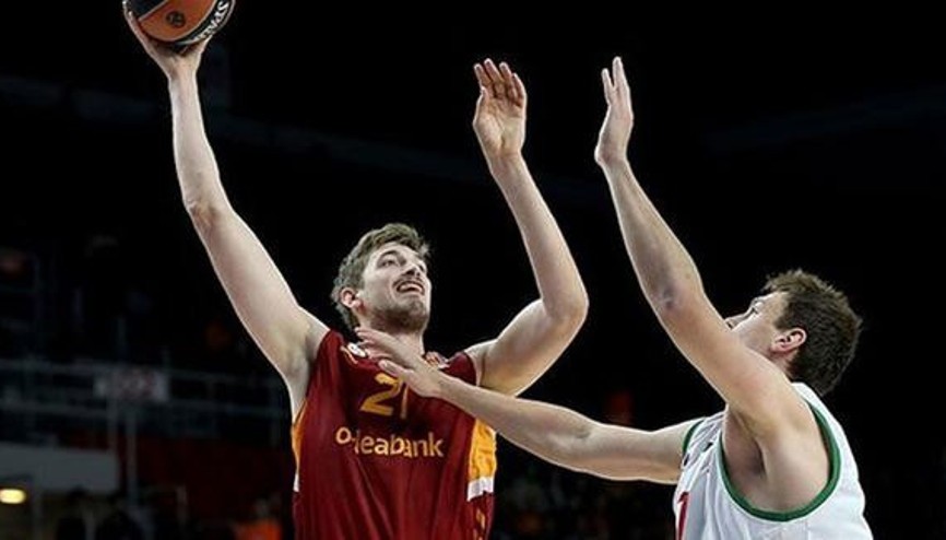 G.Saraylı yıldızdan kötü haber Sezonu kapatabilir...