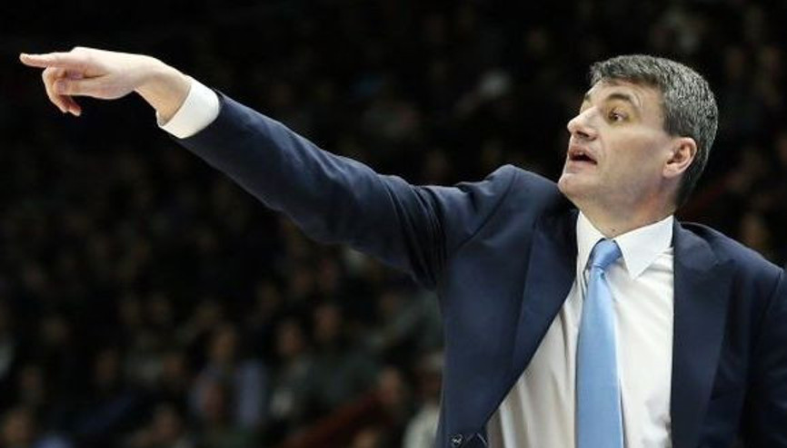 Atinada bir adım geri atarsak bizi yutarlar Atinada bir adım geri atarsak bizi yutarlar