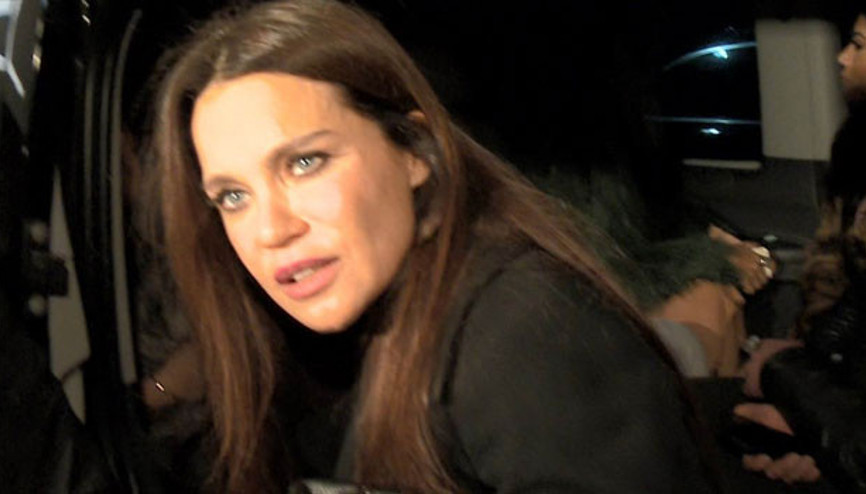 Ebru Şallıdan çıplak fotoğraf iddialarına yanıt geldi..