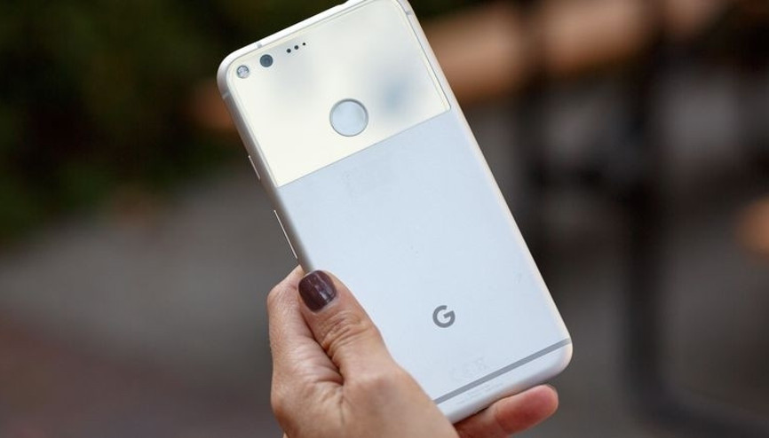 Googleın yeni telefonu fena geliyor