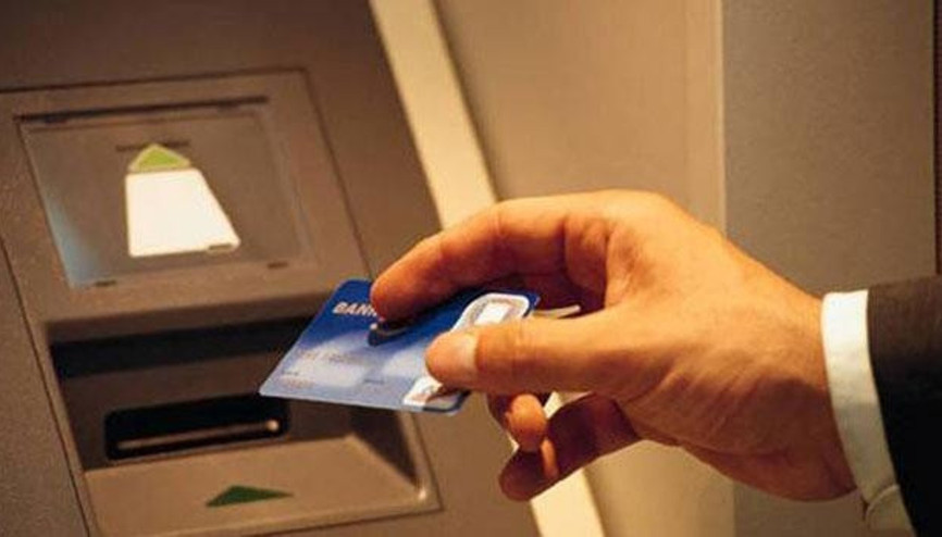 Bankaların açığını buldular, ATMden 9 milyon lira çektiler