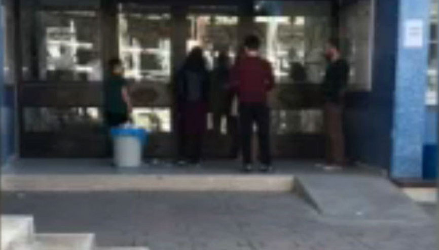 Sizin hiç çocuğunuz yok mu Allah rızası için... Sizin hiç çocuğunuz yok mu Allah rızası için...