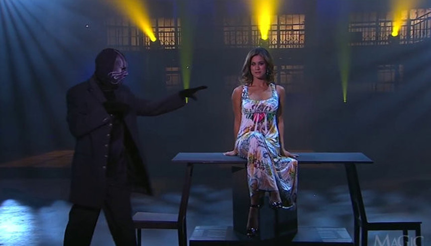 Ünlü sihirbaz sırlarını teker teker ifşa ediyor