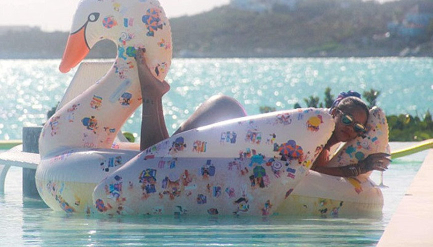 Rihannanın oyuncağı 2017nin yaz trendi oldu