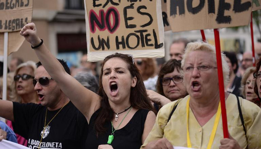 Barselona halkından turistlere ‘artık gelmeyin’ çağrısı