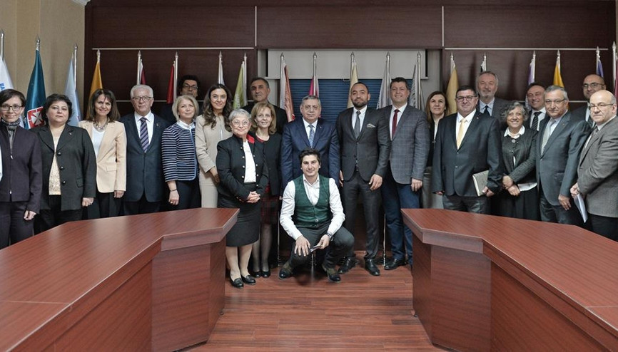 Trafiğin çözümü toplu taşımada