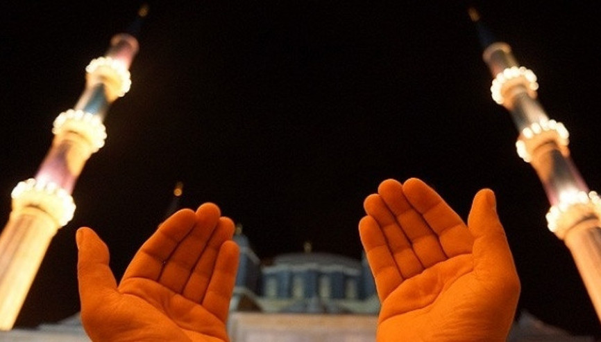 Kandil namazı nasıl kılınır İşte Berat Kandili duaları