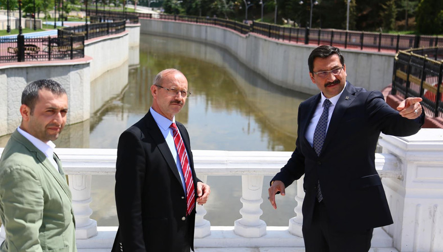 3 başbakan gördü ama hâlâ bitmedi