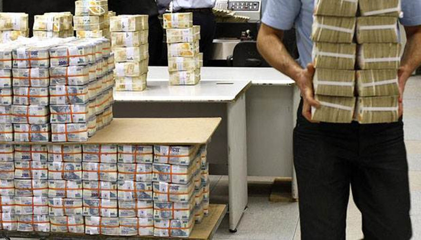 Hazine 4,8 milyar lira borçlandı