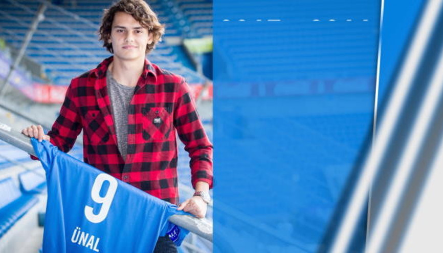 Enes Ünal, Twente’de yılın oyuncusu