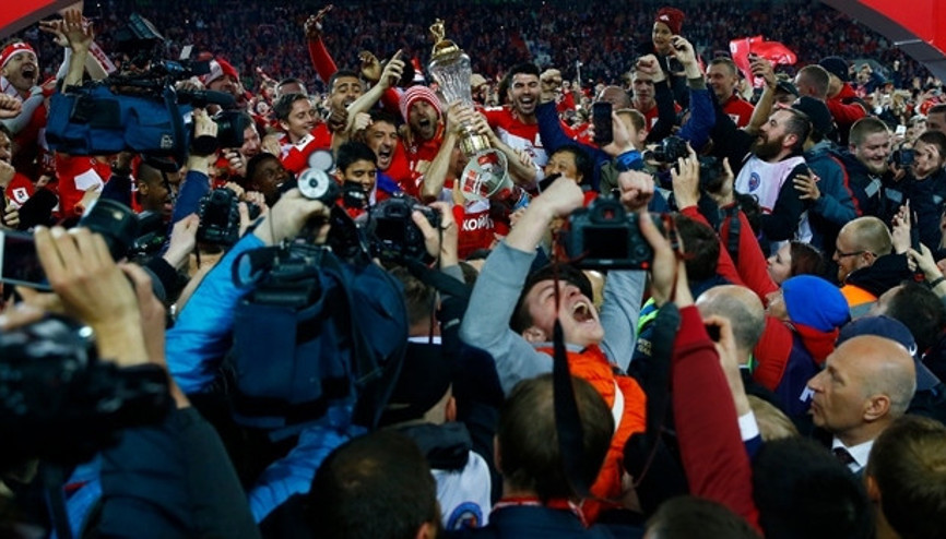 Spartak Moskova kupasını aldı
