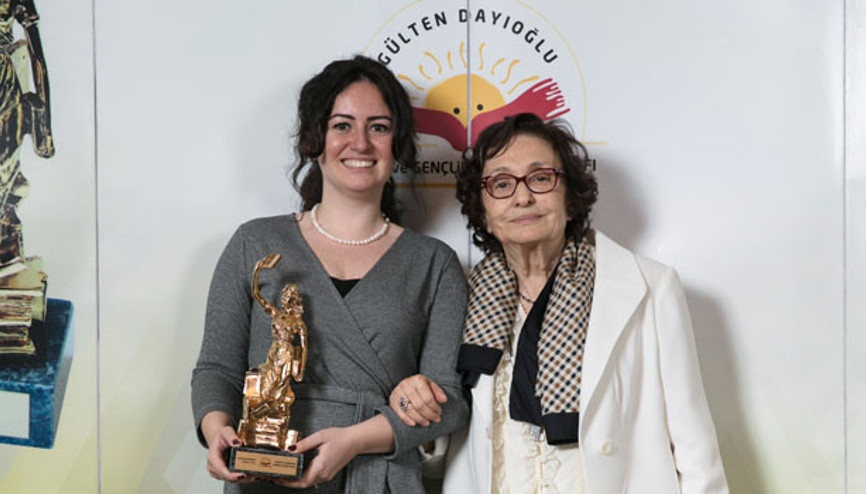 Gülten Dayıoğlu ödülü sahibini buldu