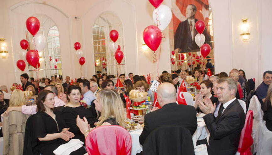 İngiltere ADD’den çifte kutlama