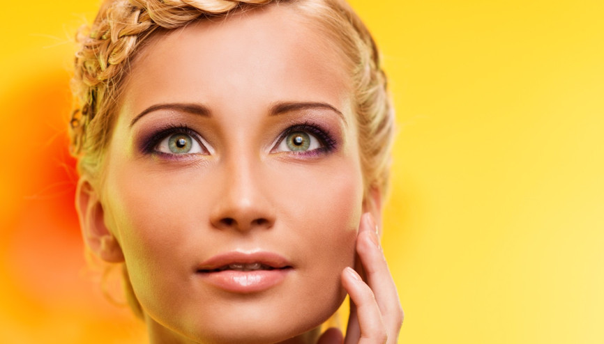 10 adımda doğal yaz makyajı