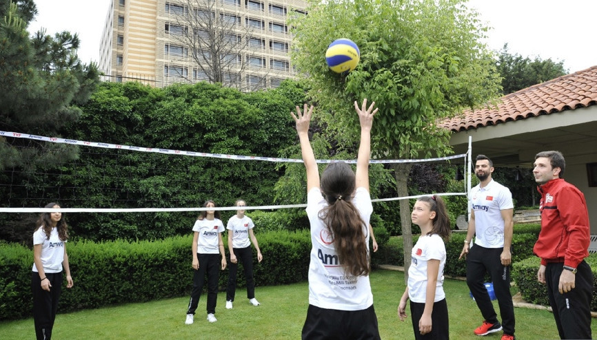 Türkiye Voleybol Federasyonu Amway ile sözleşme yeniledi