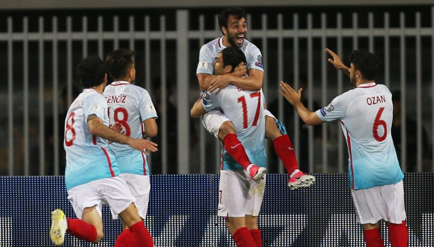 Türkiye Kosovayı farklı geçti Maçta 5 gol, 1 kırmızı