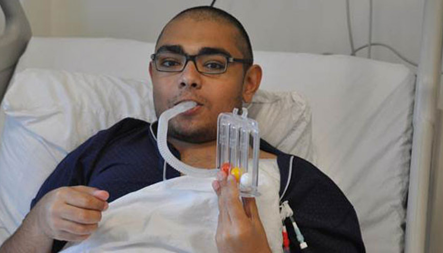 Annesi hastalığı gözünden fark etti