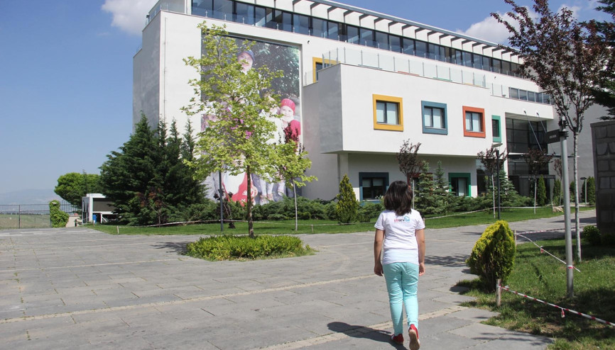 İyileştiren masal diyarı İyileştiren masal diyarı