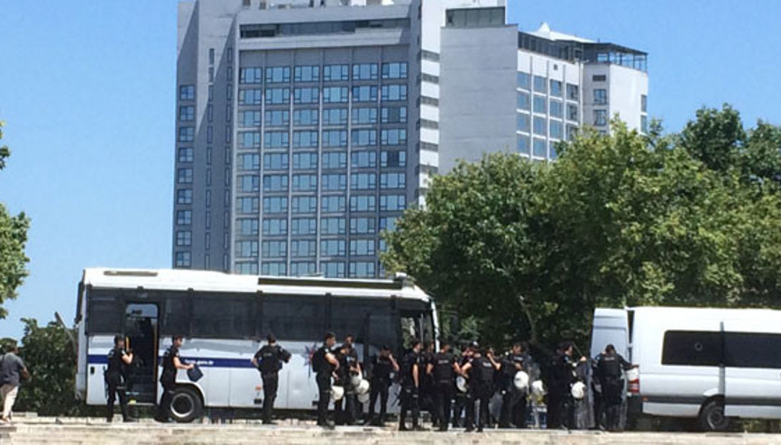 Taksim’de LGBT önlemi